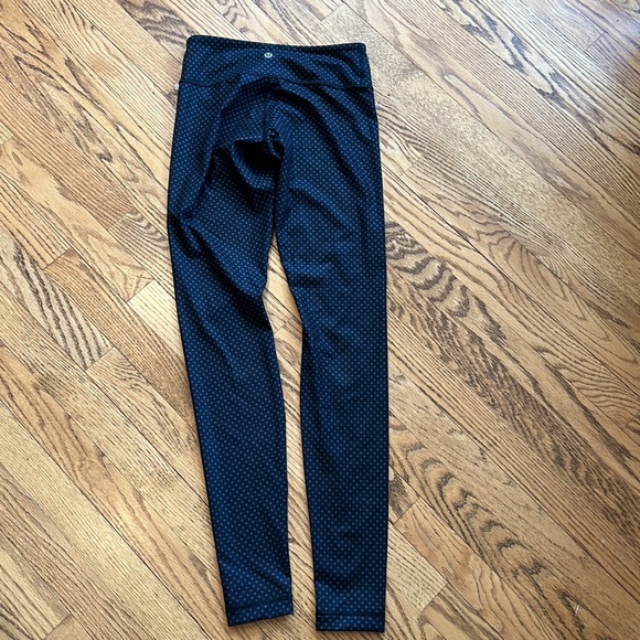 Lululemon Polka Dot Leggings - Picture 6 of 6